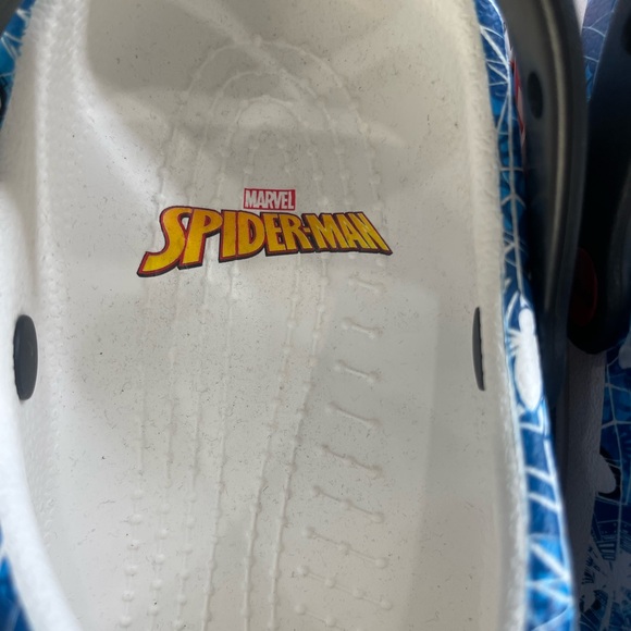 Crocs Marvel Spiderman - Picture 7 of 11